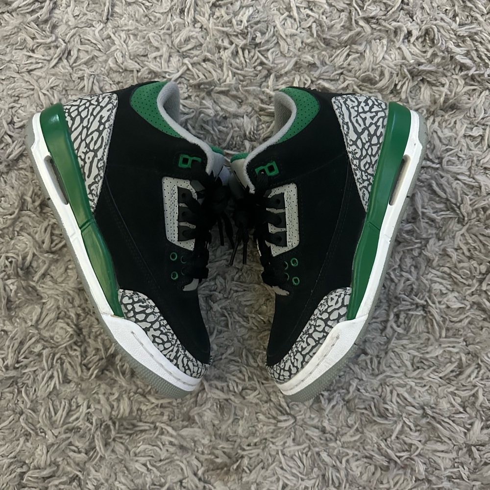 Retro Jordan 3 - Picture 2 of 6
